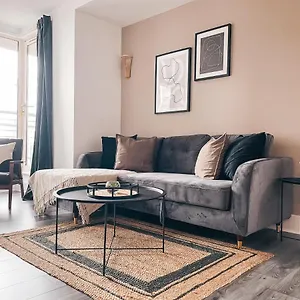 The Aspect, By Solace Apartment Cardiff